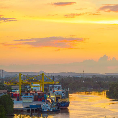 Nam Surat Thani River