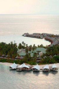 resorts in maldives 