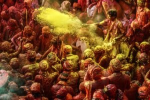 Best places to celebrate Holi in India 3