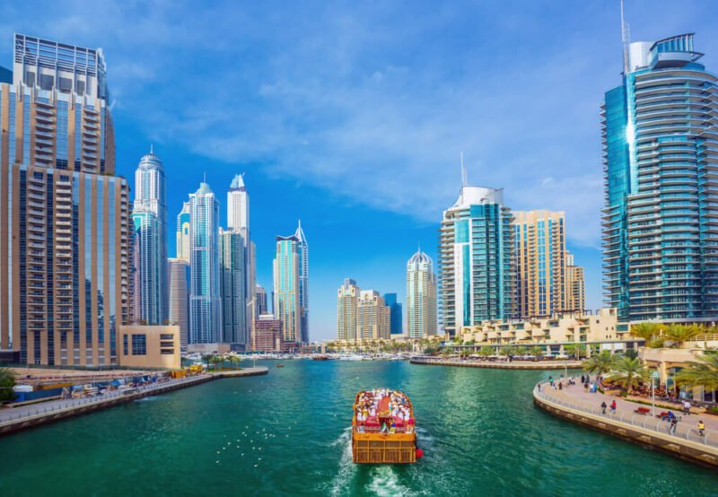 Dubai in April: Unforgettable Experiences Await 1